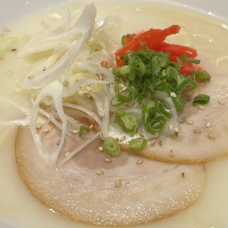 鶏白湯ラーメン