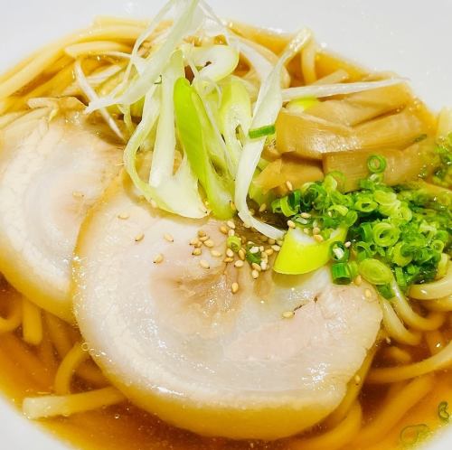 醤油ラーメン/旨旨豚骨ラーメン/ピリ辛!!盛岡梅しそ冷麺 各