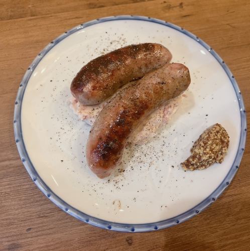 炭火で焼き上げるジューシーなブラジリアンソーセージ