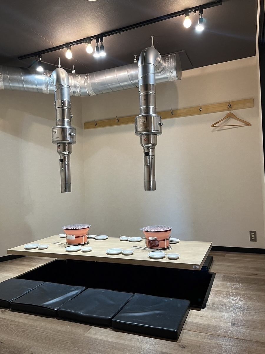 掘りごたつの個室席を完備☆友人や家族と一ご緒にくつろげます!