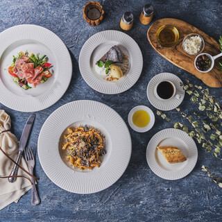 【パスタセット】サラダと選べるパスタ、ドルチェの全３皿