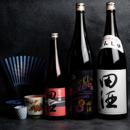 通が唸る銘酒を30種ご用意。田酒・而今・新政・花陽浴…。一杯ごとに違う表情を持つ日本酒。