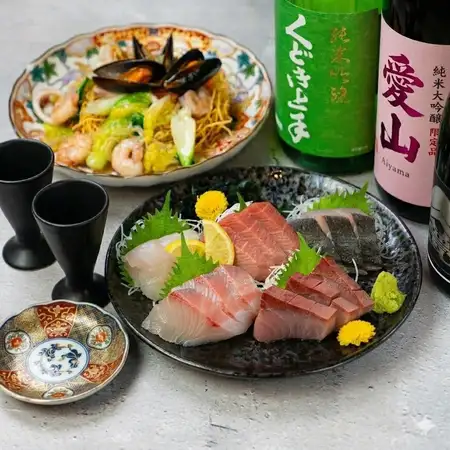 【2-旬の四季彩plan-】全7品+2.5時間飲み放題4980円-朝〆鮮魚 五種盛り合わせなど海鮮料理-