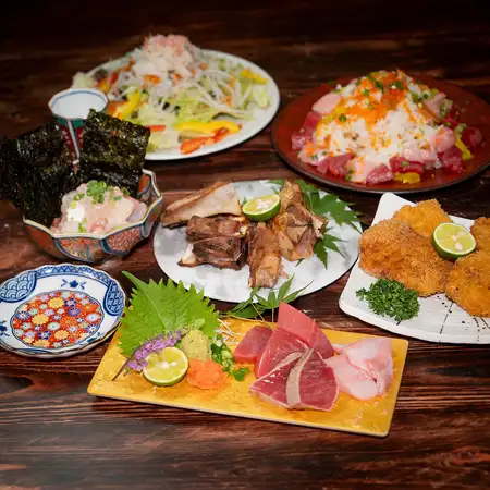 【Cコース・全7品・2.5時間飲み放題】本鮪3種を食べ比べ、豪快カマ焼きとサクサクレアかつに舌鼓