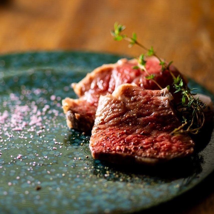 Enjoy some quality adult time in this high-quality space.French cuisine, wine, and jazz.