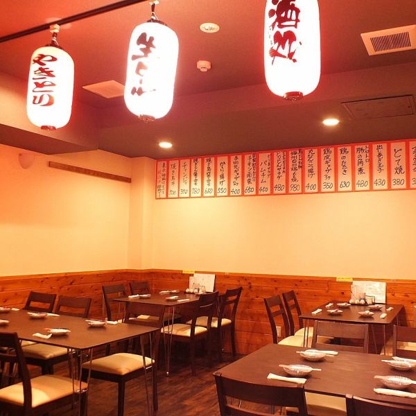 【Table Seats】 Table seats can be arranged freely according to the number of people, because the layout is also free.As well as a small group party such as the girls' party, the room is OK for 20 people! We are waiting for everyone's reservation ♪