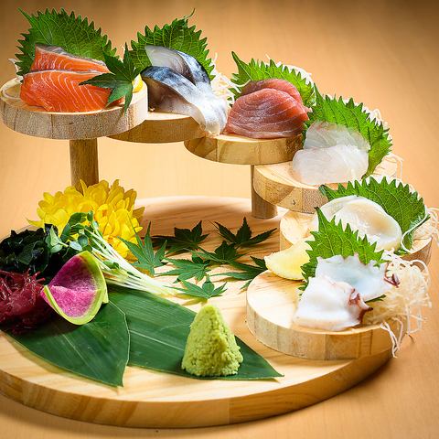 Luxurious staircase sashimi assortment of 6 types