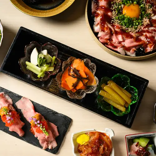 彩屋自家製漬物盛り合わせ～ゆりねの梅酢漬け ふきの酢醤油漬け 人参の昆布漬け～