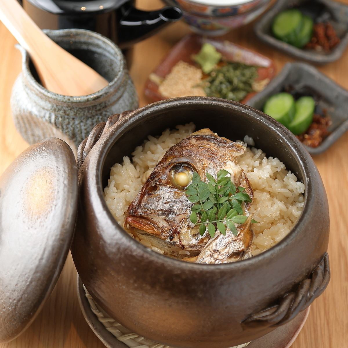 Please enjoy our specialty, sea bream rice!