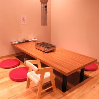 [Dig dig Tatsu座位]请在dig dig Tatsu中轻松享用烤肉和上等肉！还有儿童椅子，请随时与工作人员交谈。