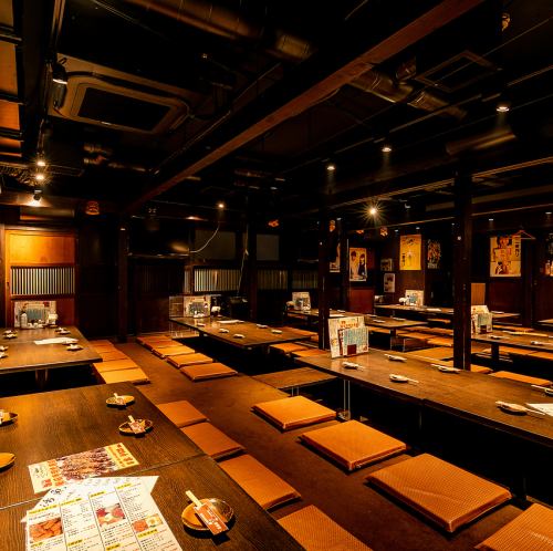 <p>【掘りごたつ座敷でゆったり宴会】歓送迎会や忘年会にぴったりの広々とした掘りごたつ個室もご用意しております♪少人数の場合はお隣とのしきりもございます◎</p>