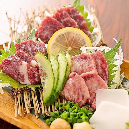 【熊本直送の馬刺し】こだわりの馬刺しは全9種類ご用意!!
