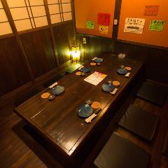 照明をやや落とした店内で、こだわりの和食をベースとしたお料理、日本酒をどうぞ。 これからの時期の歓送迎会をお楽しみください☆