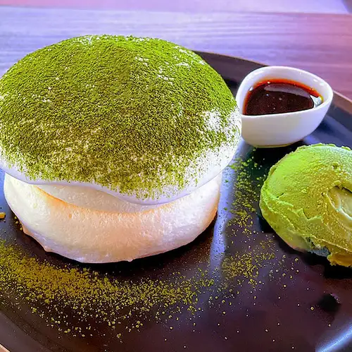 抹茶黒蜜パンケーキ