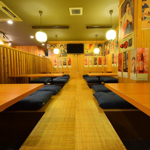 We have many seats that can be used by a small number of people ◎ The store space feels nostalgic.We have counter seats where you can feel the warmth of wood and comfortable sunken kotatsu seats.The restaurant has a homely atmosphere, so even if it's your first time, you can relax and enjoy a delicious meal.Ideal for girls-only gatherings and quick drinks on the way home from work ◎