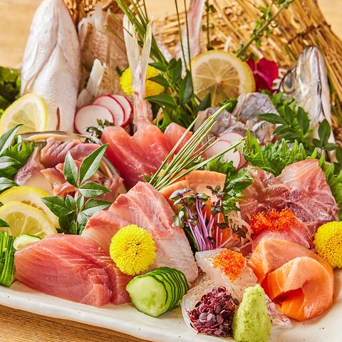 Enjoy seasonal fresh fish ◎ Fukuoka's specialty sesame amberjack and Miyazaki's specialty bonito momo!