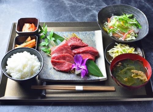 近江牛日替わり焼肉定食120g