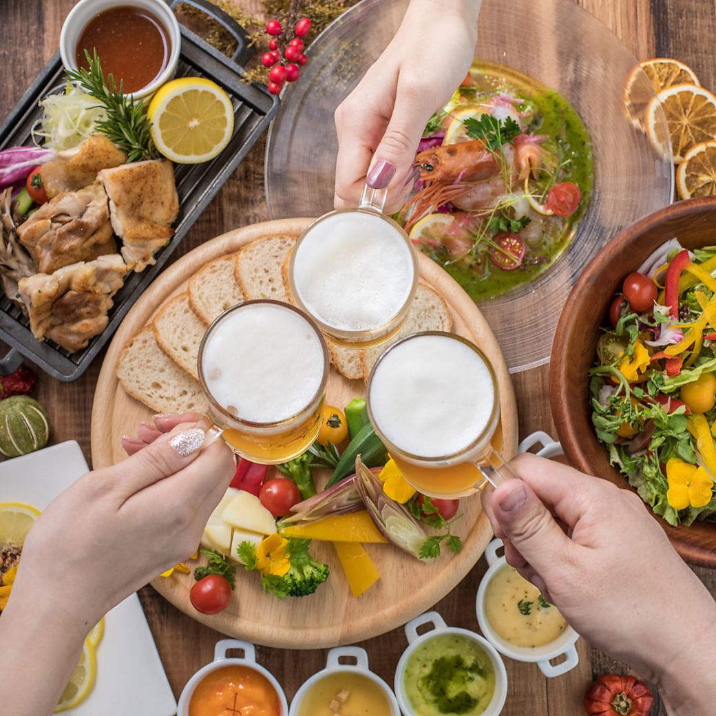 土日祝日は12時から元気に営業◎昼から飲み会を楽しむ！