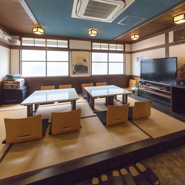 ご宴会に最適な2階座敷は15名様まで入れる一室をご用意しております。足が伸ばせて広々ゆったり座れるので、家族や会社宴会にもぴったりです★また6名様から貸切対応可能なので、グループ利用でプライベート感を重視したい方にもおすすめ♪予約の際は事前にご連絡お願いいたします。