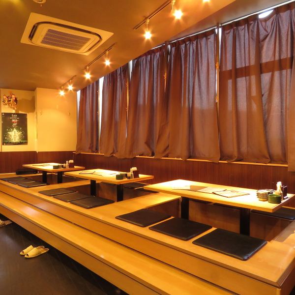 We have three tatami-mat rooms for six people.Please relax and relax your legs.It can be used from a maximum of 18 people to a birthday seat and can be used for banquets etc. of a maximum of 23 people.