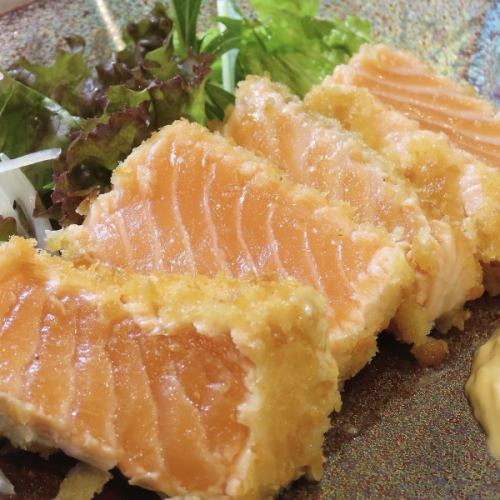 サーモンレアカツ~タルタル添え~