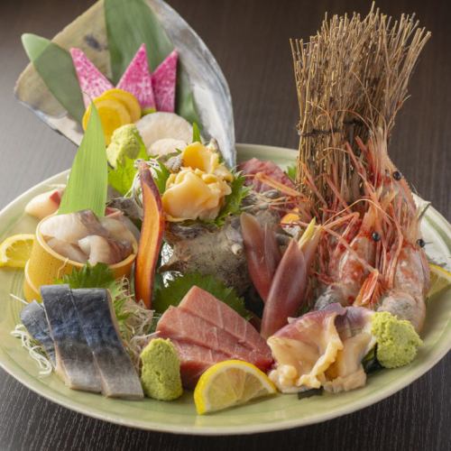 Using carefully selected seasonal seafood from Hokkaido and Sanriku!