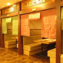 塩釜－石巻－女川－志津川－気仙沼５つの個室はテーブル個室。くつろぎながらお食事をご堪能下さい！