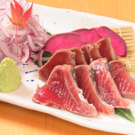 Our shop's specialty, straw-grilled bonito
