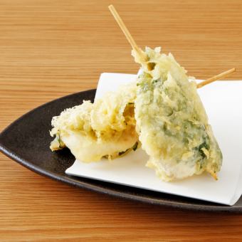 Fresh fish tempura with plum and shiso leaves (2 pieces) / Conger eel tempura each