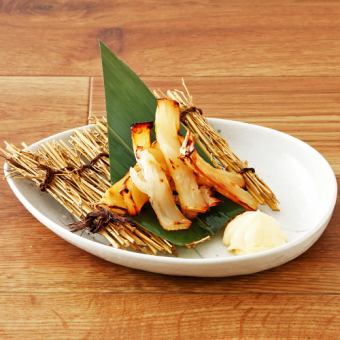 Grilled stingray fin / Sakhalin shishamo roe (smelt) each