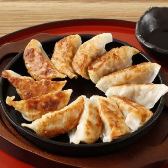 12 Iron Plate Black Pork Gyoza / Fried Chijimi