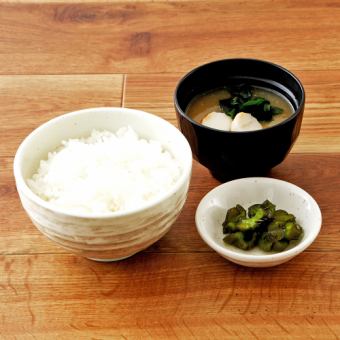 Rice set (rice, miso soup, pickles)