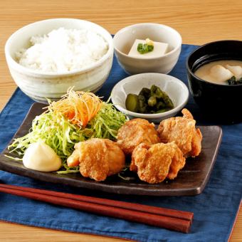 鶏唐揚げ定食