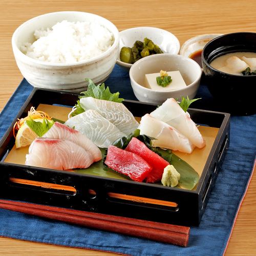 豊洲鮮魚入り刺身定食