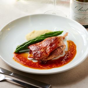 鴨もも肉のコンフィ、マッシュポテト添え