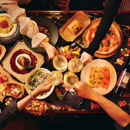 洋風よだれ鶏、フライドポテト、ガーリックトーストなど『昼飲みプラン』4品+2H飲み放題付2480円