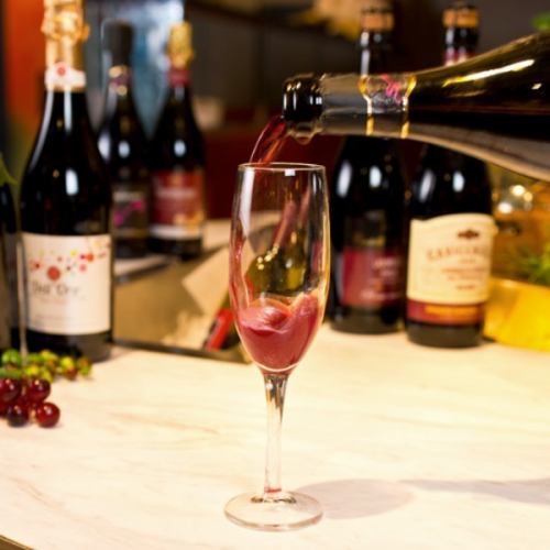【2時間・3時間】ESOLA名物ワインビュッフェ 1,990円～