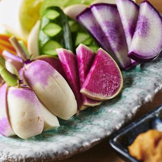 旬の湘南野菜を仕入れ