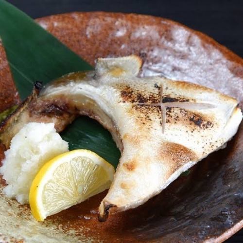 カンパチのカマ塩焼き