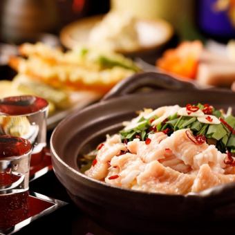 "Shozen Course" 9 dishes including motsunabe and fresh fish platter, 3 hours of all-you-can-drink included, 6000 yen ⇒ 5000 yen ※Year-end regulations apply