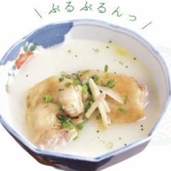豚足白湯スープ