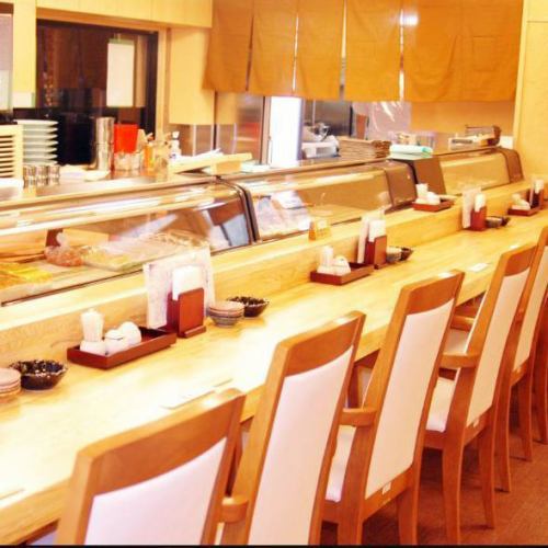 Like the counter, you can enjoy the fresh sushi held by the craftsmen.