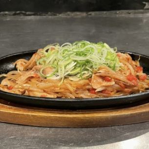 Stir-fried Pork Belly and Bean Sprouts with Red Ginger