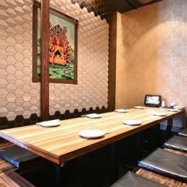 《Private room with sunken kotatsu for 8 to 10 people》