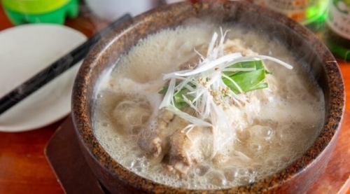 参鶏湯(サンゲタン)