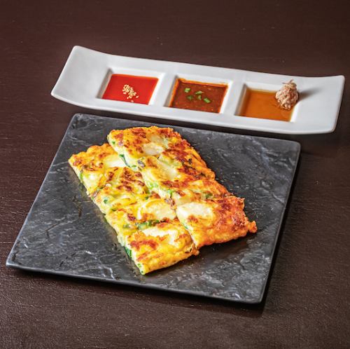 Tteok（韓國年糕）和奶酪煎餅