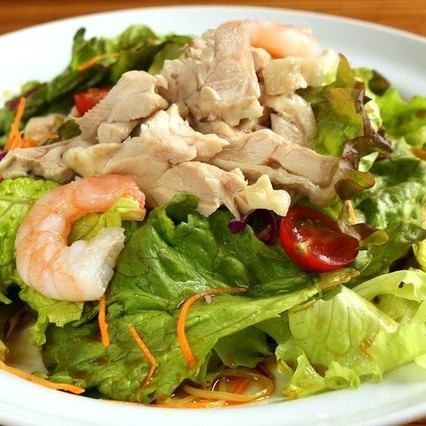 烟屋特制沙拉冷面（芝麻或酱油）