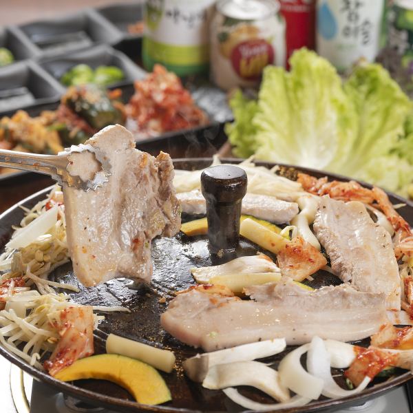 【当店自慢！イチオシメニュー◆】サムギョプサルセット1人前1650円（税込）