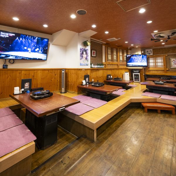 【掘りごたつのお席あり◎】4名様でお使いいただけるお席と、6名様でお使いいただけるお席の2パターンご用意しております♪足をゆったり伸ばしてお食事をお楽しみいただける空間となっており、ご宴会はもちろん、小さいお子様がいらっしゃる家族連れのお客様にもおススメのお席です◆