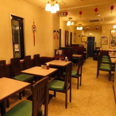 【本場中国の味を楽しむ贅沢空間】新鮮で厳選された食材を使用し、本場中国から招聘したシェフたちが織りなす本格的な料理が堪能できるお店です。広々とした1～3階の店内は、ゆったりとした雰囲気で、特別なひとときを演出します。家族や友人との食事、ビジネスシーンにも最適な空間で、味わい深い料理をお楽しみください。